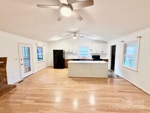115 Setter Ct in Statesville, NC - Building Photo - Building Photo