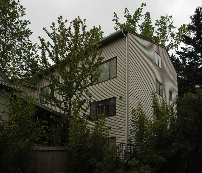 10720-10722 Stone Ave N in Seattle, WA - Building Photo