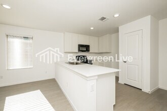 12532 Huntington Rdg Wy in Oklahoma City, OK - Building Photo - Building Photo