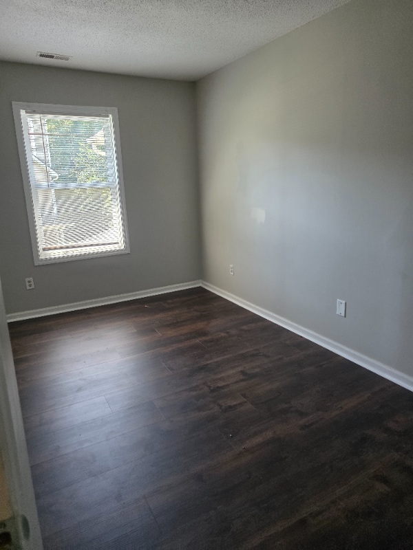 4304 Presley Ct in Raleigh, NC - Building Photo - Building Photo
