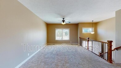 1604 Barrington Pkwy in Papillion, NE - Building Photo - Building Photo