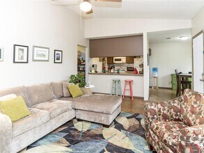 704 Ramble Ln in Austin, TX - Building Photo - Building Photo