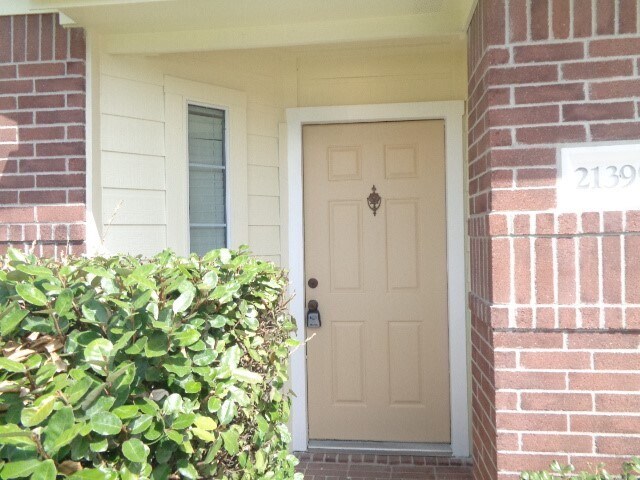 21399 Forest Colony Dr in Porter, TX - Building Photo - Building Photo