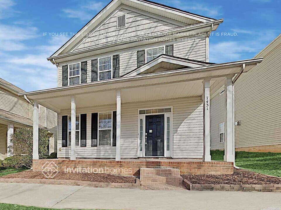 7431 Alluvial Dr in Huntersville, NC - Building Photo