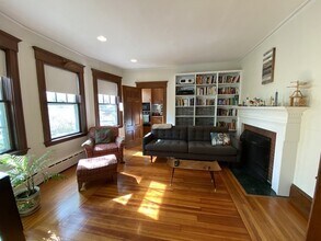 153 Upland Rd in Cambridge, MA - Building Photo - Building Photo