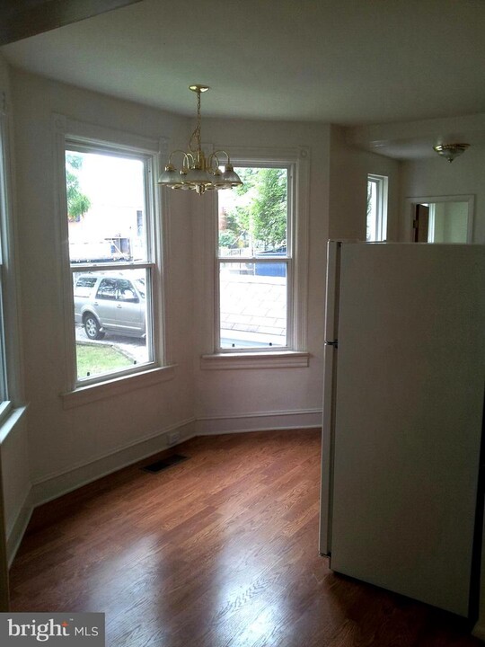 4217 Jefferson St-Unit -1 in Hyattsville, MD - Foto de edificio