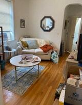 22 Phillips St, Unit 11 in Boston, MA - Building Photo