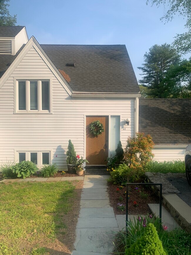 46 Todd Pond Rd Rentals in Lincoln, MA