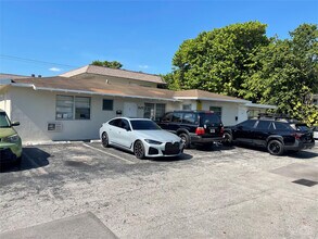 2622 Johnson St in Hollywood, FL - Building Photo - Building Photo