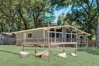 167 Sierra Madre St in Mabank, TX - Foto de edificio - Building Photo