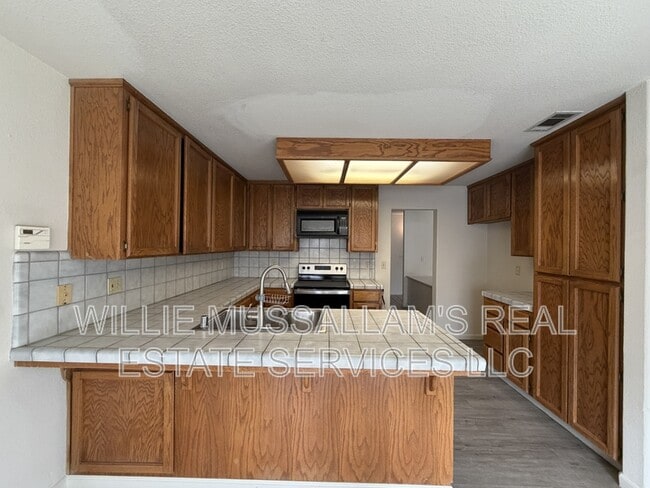 1011 Snowgoose Ln
