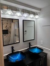 403 Pepper Mill Dr in Capitol Heights, MD - Foto de edificio - Building Photo