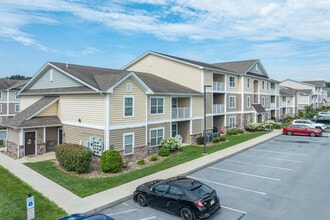 Reserve at Paxton Creek in Harrisburg, PA - Foto de edificio - Building Photo