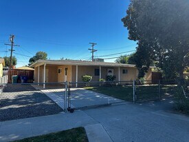 6580 Hillside Ave in Riverside, CA - Building Photo