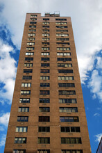 733 Park Ave in New York, NY - Building Photo - Building Photo