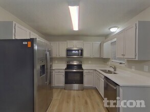 722 Foxborough Rd in Charlotte, NC - Building Photo - Building Photo