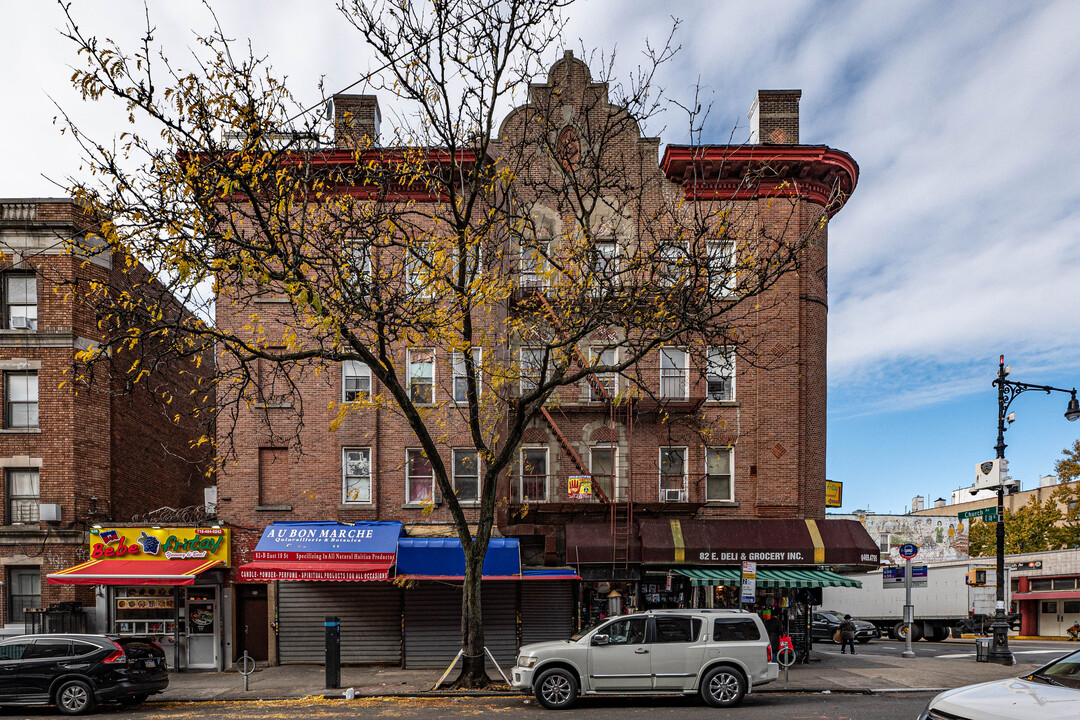 82 E 18th St in Brooklyn, NY - Building Photo