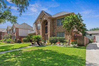 2112 Shadow Bay Cir in League City, TX - Building Photo - Building Photo