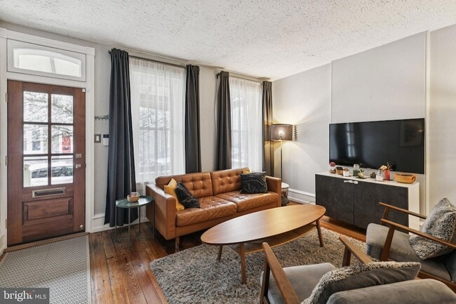 property at 4353 Freeland Ave