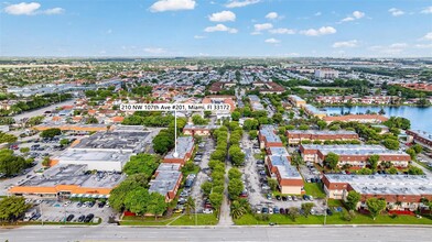 210 NW 107th Ave, Unit 201 in Miami, FL - Building Photo - Building Photo