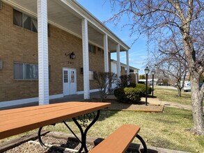 Carriage Hill in Iowa City, IA - Building Photo - Building Photo