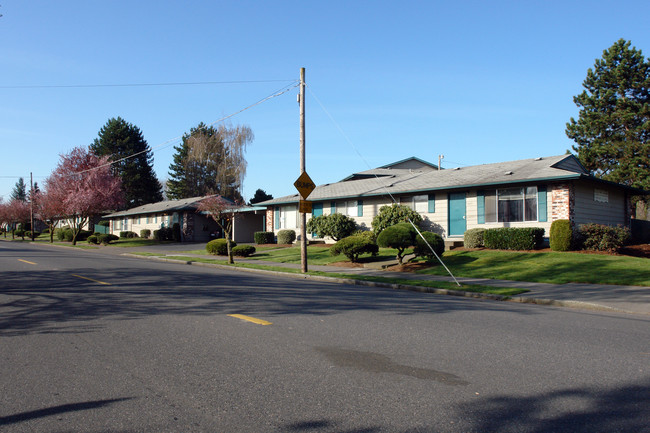 St Johns Apartments in Portland, OR - Building Photo - Building Photo