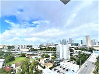 Ram Miami River South Apartments in Miami, FL - Foto de edificio - Building Photo