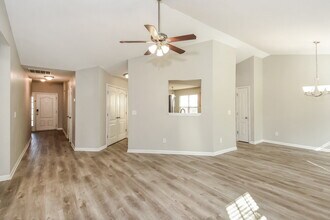 245 Lakeside Point in Covington, GA - Building Photo - Building Photo