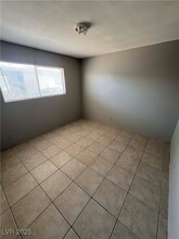 509 N Decatur Blvd in Las Vegas, NV - Building Photo - Building Photo