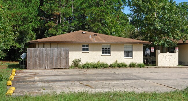 812-814 W 26th St in Lynn Haven, FL - Building Photo - Building Photo