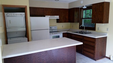 611 Freeman Ave S, Unit 2 LOWER in Delano, MN - Building Photo - Building Photo