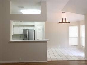 2208 Arbor Chase Cir in Arlington, TX - Building Photo - Building Photo