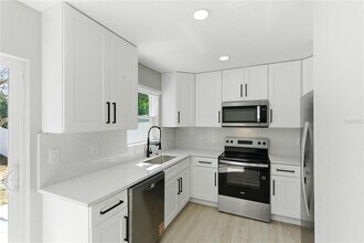 5720 79th Ave in Pinellas Park, FL - Building Photo - Building Photo