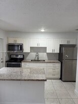 1831 Jefferson St in Hollywood, FL - Building Photo