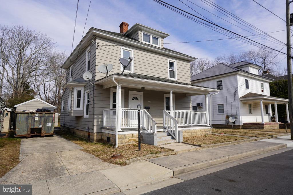 305 E Pine St in Delmar, MD - Building Photo