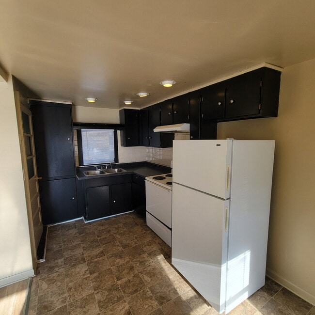 9726 E Raymond St in Indianapolis, IN - Building Photo - Building Photo