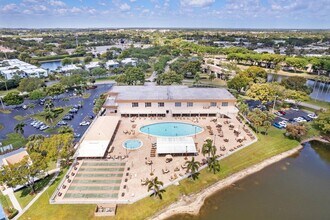 15450 Pembridge Ave in Delray Beach, FL - Building Photo - Building Photo