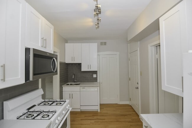 2023 W Thomas St, Unit G09C
