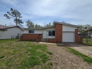 518 W Park St in Tecumseh, OK - Building Photo - Building Photo