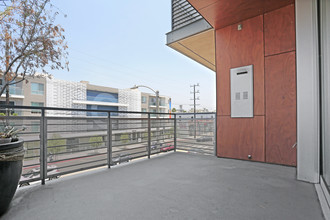 Larchmont Lofts in Los Angeles, CA - Building Photo - Interior Photo