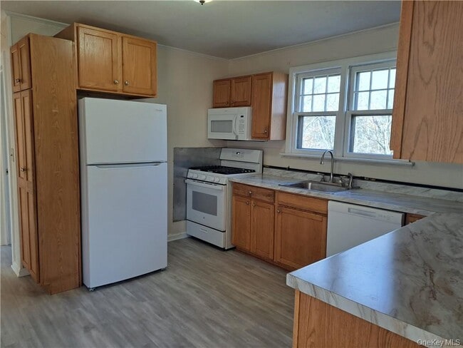 1521 NY-208 in Washingtonville, NY - Building Photo - Building Photo