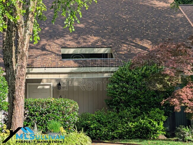 property at 4101-4105 Five Oaks Dr
