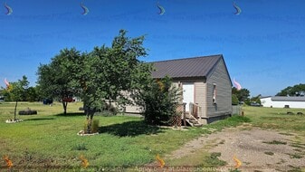 16650 Abbe in Timbercreek Canyon, TX - Building Photo