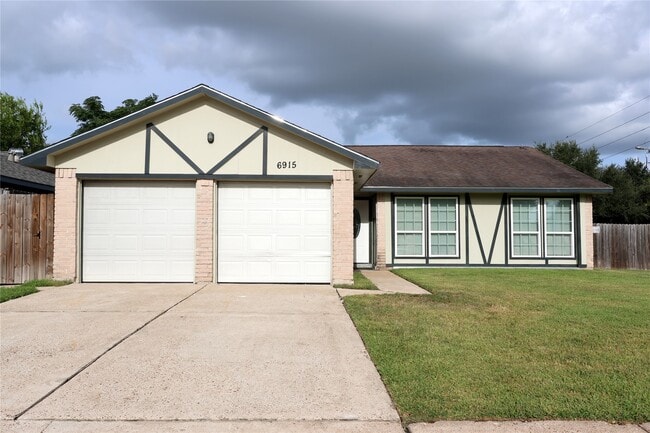 property at 6915 La Violetta Dr