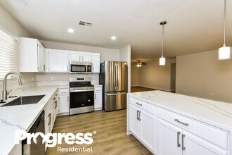 785 Beach Park St in Henderson, NV - Building Photo - Building Photo