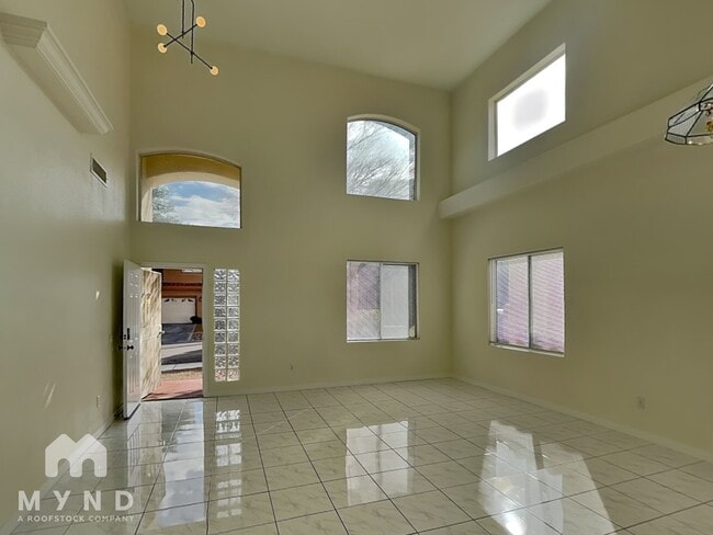 1709 Wandering Winds Way, Unit 2-404 in Las Vegas, NV - Building Photo - Building Photo