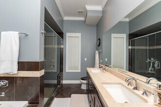 2901 N Halsted St in Chicago, IL - Building Photo - Building Photo
