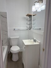 445 16th St SE, Unit 445 16th STSE in Salem, OR - Building Photo - Building Photo