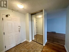 95 Base Line Rd W in London, ON - Building Photo - Building Photo