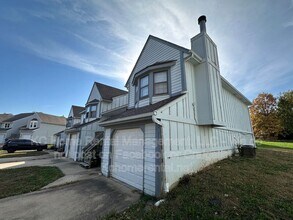 1255 Petzold Dr in Olathe, KS - Building Photo - Building Photo